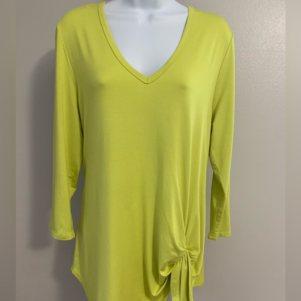 NWT Karen Kane Top
